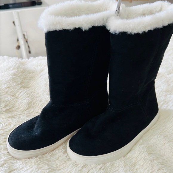 Old Navy Kids Cozy Faux-Suede Faux-Fur Trim Boots for Girls - Picture 1 of 7
